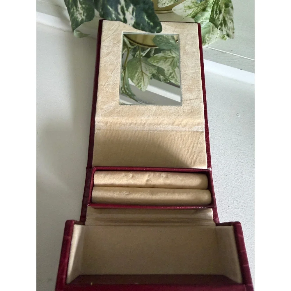 Dulwich Designs Burgundy Croc Embossed Jewelry Travel Case with Mirror & Handle